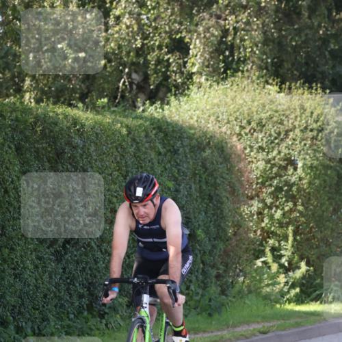 25.08.2024 - Elbe Triathlon Hamburg Fuchs,  Jonas http://msf.ph/oto/6864012 25.08.2024 10:44:39 Radfahren 541, 699, 459, 1452, 1448, 477, 643 meine-sportfotos.de