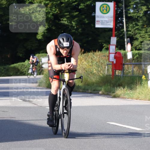 25.08.2024 - Elbe Triathlon Hamburg Fuchs,  Jonas http://msf.ph/oto/6864015 25.08.2024 09:21:33 Radfahren 188, 197, 204 meine-sportfotos.de