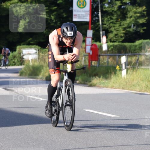 25.08.2024 - Elbe Triathlon Hamburg Fuchs,  Jonas http://msf.ph/oto/6864019 25.08.2024 09:21:33 Radfahren 188, 197, 204 meine-sportfotos.de