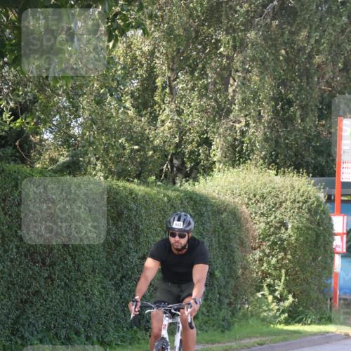 25.08.2024 - Elbe Triathlon Hamburg Fuchs,  Jonas http://msf.ph/oto/6864025 25.08.2024 10:44:42 Radfahren 1452, 1448, 477, 643, 684 meine-sportfotos.de