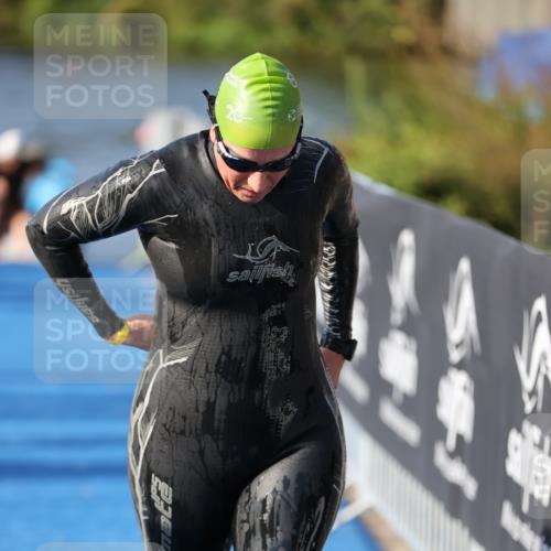 25.08.2024 - Elbe Triathlon Hamburg H.Heesch http://msf.ph/oto/6864030 25.08.2024 09:35:20 Schwimmen 473, 514, 547 meine-sportfotos.de
