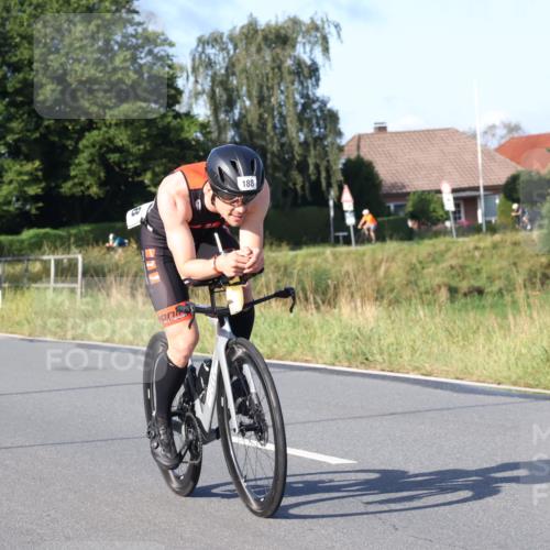 25.08.2024 - Elbe Triathlon Hamburg Fuchs,  Jonas http://msf.ph/oto/6864036 25.08.2024 09:21:34 Radfahren 188, 197, 204, 42 meine-sportfotos.de
