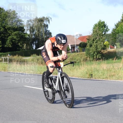25.08.2024 - Elbe Triathlon Hamburg Fuchs,  Jonas http://msf.ph/oto/6864039 25.08.2024 09:21:34 Radfahren 188, 197, 204, 42 meine-sportfotos.de