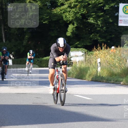 25.08.2024 - Elbe Triathlon Hamburg Fuchs,  Jonas http://msf.ph/oto/6864058 25.08.2024 09:21:37 Radfahren 188, 197, 204, 42, 46, 92 meine-sportfotos.de