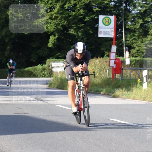 25.08.2024 - Elbe Triathlon Hamburg Fuchs,  Jonas http://msf.ph/oto/6864069 25.08.2024 09:21:38 Radfahren 188, 197, 204, 42, 46, 92 meine-sportfotos.de