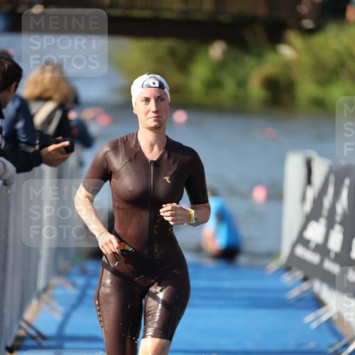 25.08.2024 - Elbe Triathlon Hamburg H.Heesch http://msf.ph/oto/6864070 25.08.2024 09:35:29 Schwimmen 461, 473, 514, 532, 547 meine-sportfotos.de