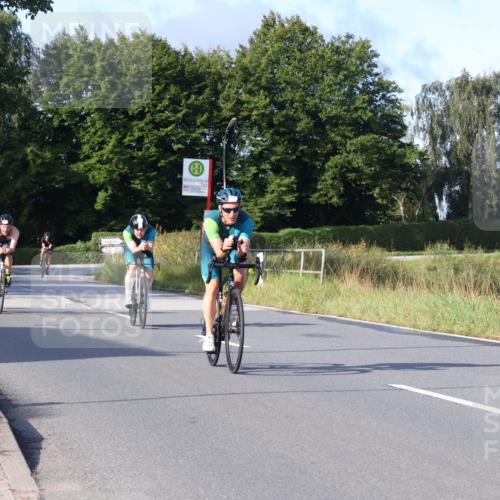 25.08.2024 - Elbe Triathlon Hamburg Fuchs,  Jonas http://msf.ph/oto/6864108 25.08.2024 09:21:40 Radfahren 197, 204, 42, 46, 92, 294, 34 meine-sportfotos.de