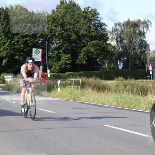 25.08.2024 - Elbe Triathlon Hamburg Fuchs,  Jonas http://msf.ph/oto/6864122 25.08.2024 09:21:42 Radfahren 197, 204, 42, 46, 92, 294, 34, 280, 190 meine-sportfotos.de