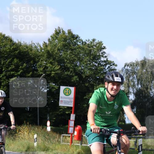 25.08.2024 - Elbe Triathlon Hamburg Fuchs,  Jonas http://msf.ph/oto/6864131 25.08.2024 10:48:39 Radfahren 585, 650 meine-sportfotos.de