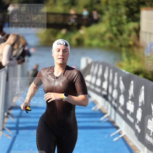 25.08.2024 - Elbe Triathlon Hamburg H.Heesch http://msf.ph/oto/6864134 25.08.2024 09:35:31 Schwimmen 461, 473, 514, 532, 547 meine-sportfotos.de