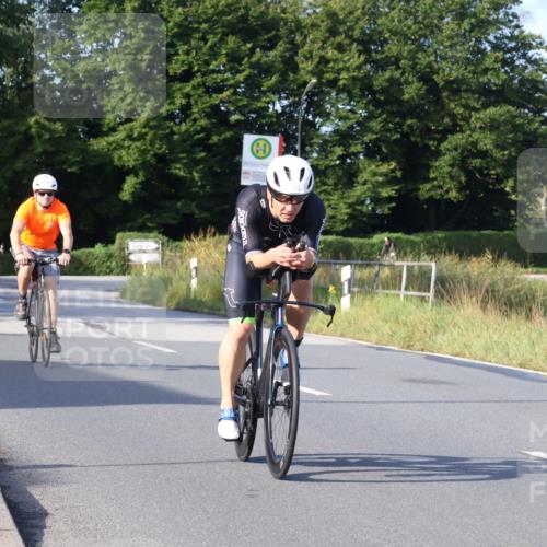 25.08.2024 - Elbe Triathlon Hamburg Fuchs,  Jonas http://msf.ph/oto/6864164 25.08.2024 09:21:46 Radfahren 42, 46, 92, 294, 34, 280, 190 meine-sportfotos.de
