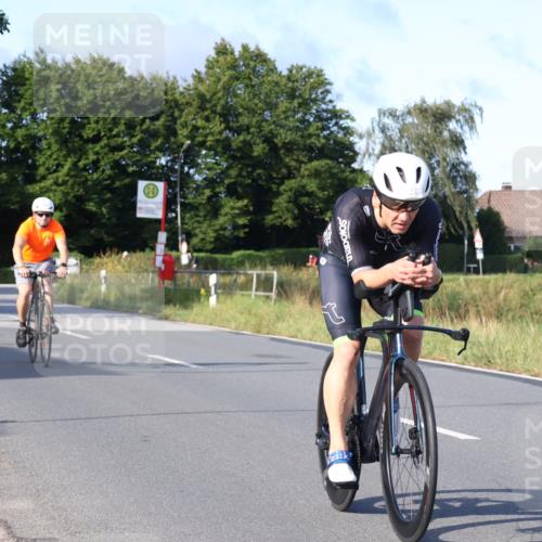 25.08.2024 - Elbe Triathlon Hamburg Fuchs,  Jonas http://msf.ph/oto/6864176 25.08.2024 09:21:46 Radfahren 42, 46, 92, 294, 34, 280, 190 meine-sportfotos.de