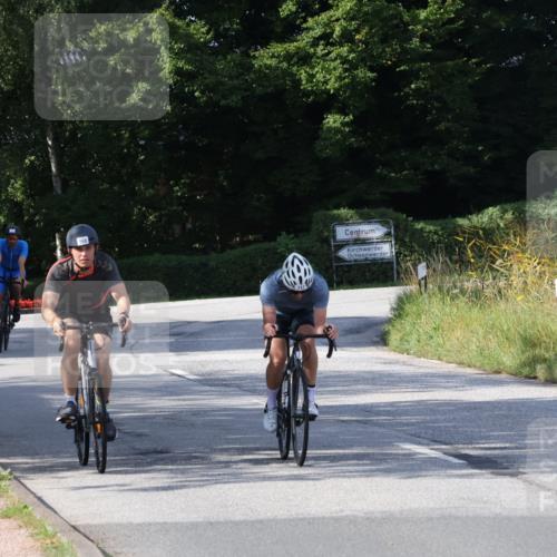 25.08.2024 - Elbe Triathlon Hamburg Fuchs,  Jonas http://msf.ph/oto/6864193 25.08.2024 10:48:54 Radfahren 628, 711, 745, 717, 568, 729 meine-sportfotos.de