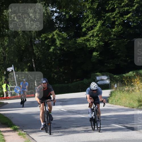25.08.2024 - Elbe Triathlon Hamburg Fuchs,  Jonas http://msf.ph/oto/6864197 25.08.2024 10:48:54 Radfahren 628, 711, 745, 717, 568, 729 meine-sportfotos.de