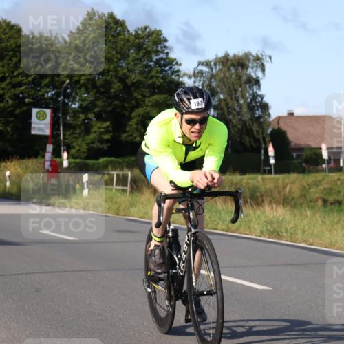 25.08.2024 - Elbe Triathlon Hamburg Fuchs,  Jonas http://msf.ph/oto/6864218 25.08.2024 09:21:49 Radfahren 294, 34, 280, 190, 84 meine-sportfotos.de