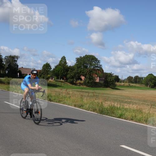25.08.2024 - Elbe Triathlon Hamburg Fuchs,  Jonas http://msf.ph/oto/6864221 25.08.2024 10:49:00 Radfahren 717, 568, 729, 706, 651 meine-sportfotos.de