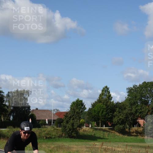 25.08.2024 - Elbe Triathlon Hamburg Fuchs,  Jonas http://msf.ph/oto/6864226 25.08.2024 10:49:04 Radfahren 729, 706, 651, 577, 692 meine-sportfotos.de
