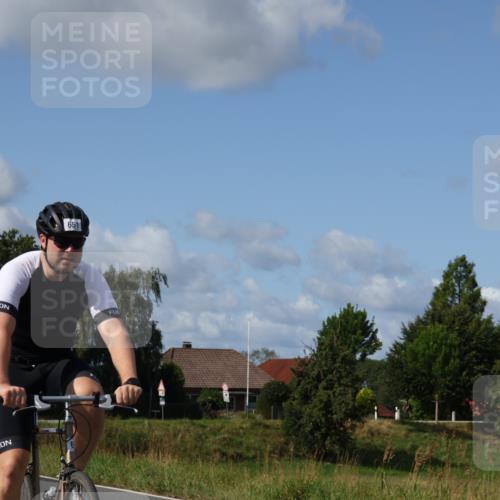 25.08.2024 - Elbe Triathlon Hamburg Fuchs,  Jonas http://msf.ph/oto/6864233 25.08.2024 10:49:06 Radfahren 729, 706, 651, 577, 692 meine-sportfotos.de
