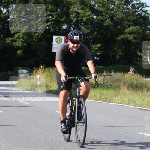 25.08.2024 - Elbe Triathlon Hamburg Fuchs,  Jonas http://msf.ph/oto/6864274 25.08.2024 10:49:22 Radfahren 707, 670, 713 meine-sportfotos.de