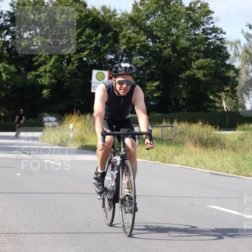 25.08.2024 - Elbe Triathlon Hamburg Fuchs,  Jonas http://msf.ph/oto/6864281 25.08.2024 10:49:23 Radfahren 707, 670, 713, 758 meine-sportfotos.de