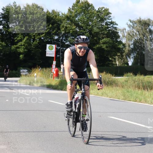 25.08.2024 - Elbe Triathlon Hamburg Fuchs,  Jonas http://msf.ph/oto/6864286 25.08.2024 10:49:24 Radfahren 707, 670, 713, 758 meine-sportfotos.de