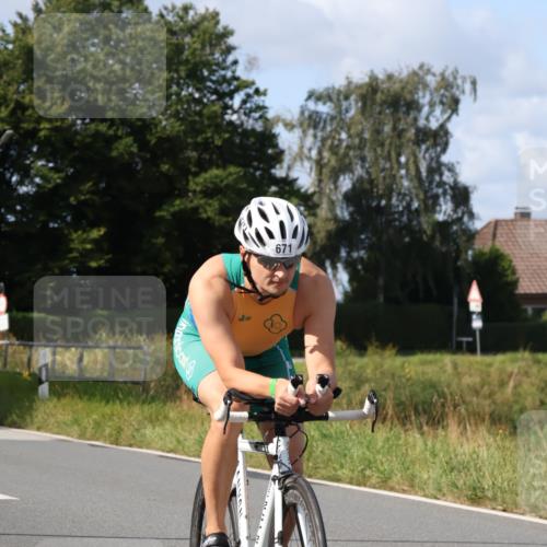 25.08.2024 - Elbe Triathlon Hamburg Fuchs,  Jonas http://msf.ph/oto/6864329 25.08.2024 10:49:50 Radfahren 671, 767 meine-sportfotos.de