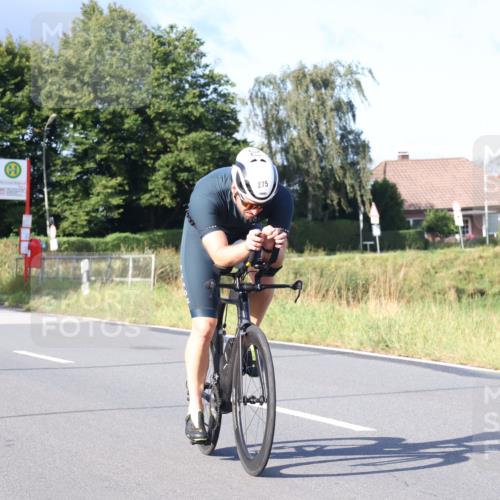 25.08.2024 - Elbe Triathlon Hamburg Fuchs,  Jonas http://msf.ph/oto/6864354 25.08.2024 09:22:09 Radfahren 213, 275, 184 meine-sportfotos.de