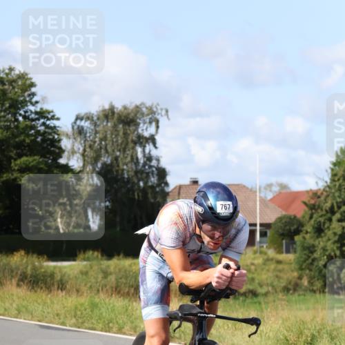 25.08.2024 - Elbe Triathlon Hamburg Fuchs,  Jonas http://msf.ph/oto/6864355 25.08.2024 10:49:53 Radfahren 671, 767, 1849 meine-sportfotos.de