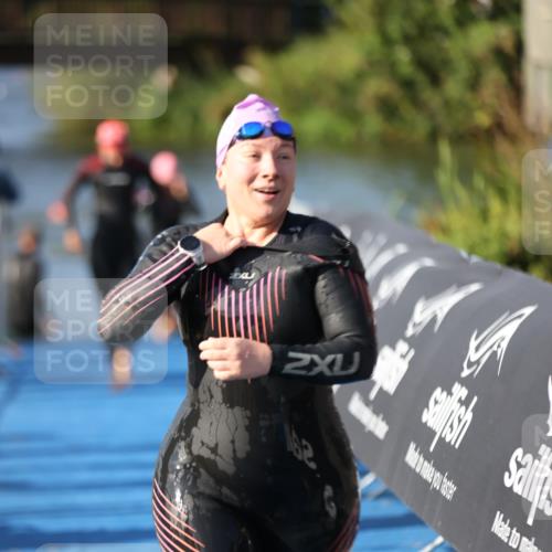25.08.2024 - Elbe Triathlon Hamburg H.Heesch http://msf.ph/oto/6864372 25.08.2024 09:35:50 Schwimmen 461, 521, 532 meine-sportfotos.de