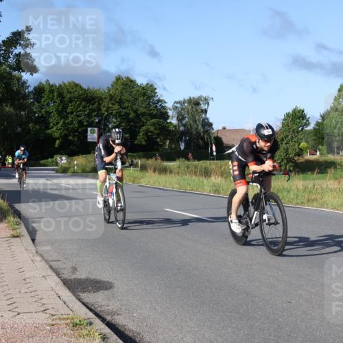 25.08.2024 - Elbe Triathlon Hamburg Fuchs,  Jonas http://msf.ph/oto/6864374 25.08.2024 09:22:16 Radfahren 184, 37, 169, 179 meine-sportfotos.de