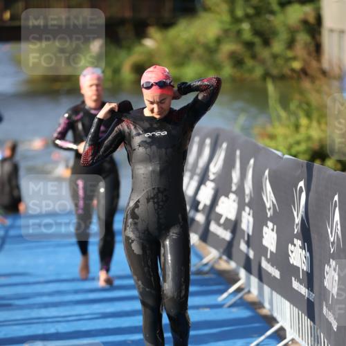 25.08.2024 - Elbe Triathlon Hamburg H.Heesch http://msf.ph/oto/6864375 25.08.2024 09:35:56 Schwimmen 461, 487, 521, 532, 540 meine-sportfotos.de