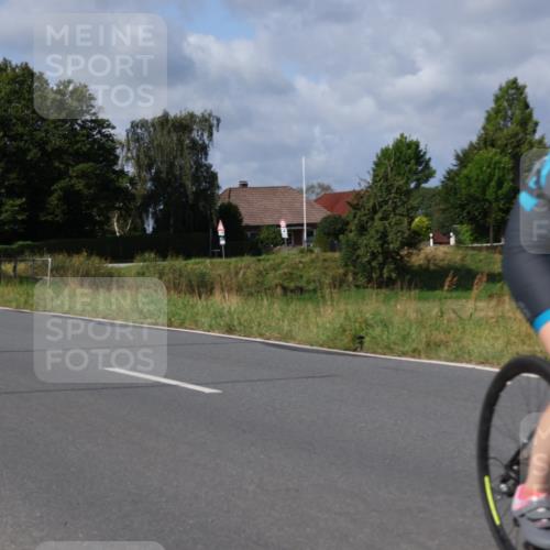 25.08.2024 - Elbe Triathlon Hamburg Fuchs,  Jonas http://msf.ph/oto/6864385 25.08.2024 10:06:19 Radfahren 369, 472, 509, 445, 426, 175 meine-sportfotos.de