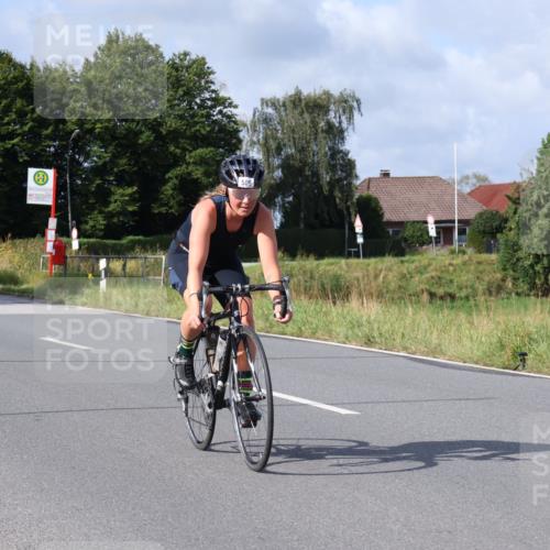 25.08.2024 - Elbe Triathlon Hamburg Fuchs,  Jonas http://msf.ph/oto/6864402 25.08.2024 10:06:20 Radfahren 472, 509, 445, 426, 175 meine-sportfotos.de