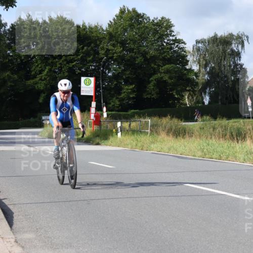 25.08.2024 - Elbe Triathlon Hamburg Fuchs,  Jonas http://msf.ph/oto/6864493 25.08.2024 10:06:25 Radfahren 509, 445, 426, 175 meine-sportfotos.de