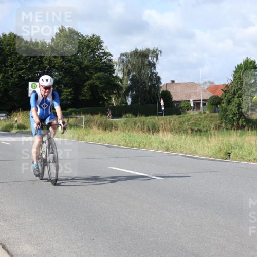 25.08.2024 - Elbe Triathlon Hamburg Fuchs,  Jonas http://msf.ph/oto/6864503 25.08.2024 10:06:26 Radfahren 445, 426, 175 meine-sportfotos.de