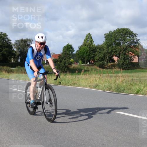 25.08.2024 - Elbe Triathlon Hamburg Fuchs,  Jonas http://msf.ph/oto/6864520 25.08.2024 10:06:26 Radfahren 445, 426, 175 meine-sportfotos.de