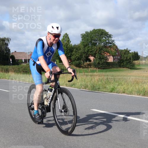 25.08.2024 - Elbe Triathlon Hamburg Fuchs,  Jonas http://msf.ph/oto/6864525 25.08.2024 10:06:27 Radfahren 445, 426, 175 meine-sportfotos.de