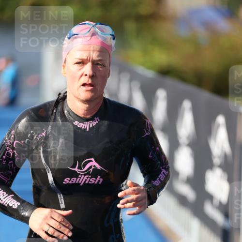 25.08.2024 - Elbe Triathlon Hamburg H.Heesch http://msf.ph/oto/6864531 25.08.2024 09:36:01 Schwimmen 487, 521, 532, 540 meine-sportfotos.de