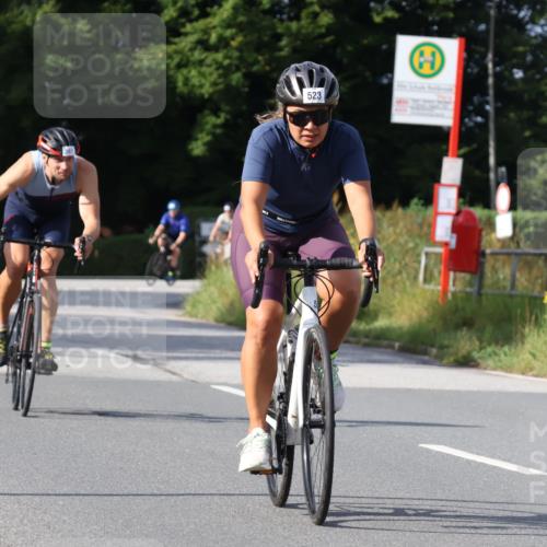 25.08.2024 - Elbe Triathlon Hamburg Fuchs,  Jonas http://msf.ph/oto/6864537 25.08.2024 10:06:38 Radfahren 523, 367, 529, 347, 256 meine-sportfotos.de