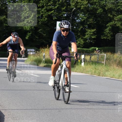 25.08.2024 - Elbe Triathlon Hamburg Fuchs,  Jonas http://msf.ph/oto/6864544 25.08.2024 10:06:38 Radfahren 523, 367, 529, 347, 256 meine-sportfotos.de