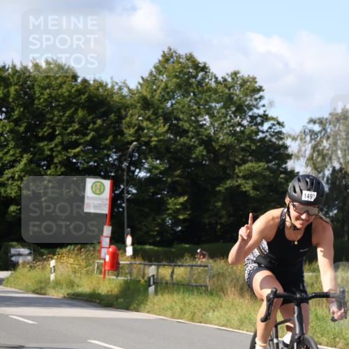25.08.2024 - Elbe Triathlon Hamburg Fuchs,  Jonas http://msf.ph/oto/6864546 25.08.2024 10:50:32 Radfahren 1516, 708, 1526, 480 meine-sportfotos.de