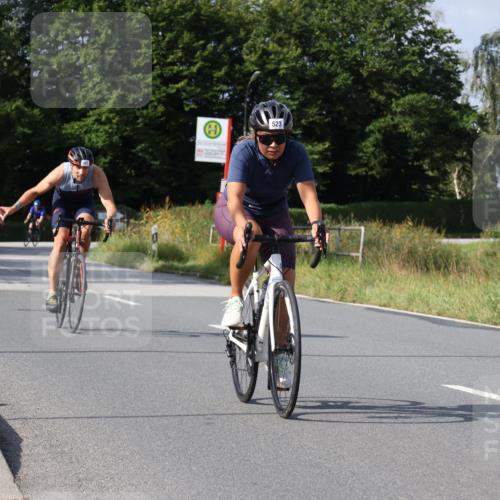 25.08.2024 - Elbe Triathlon Hamburg Fuchs,  Jonas http://msf.ph/oto/6864549 25.08.2024 10:06:38 Radfahren 523, 367, 529, 347, 256 meine-sportfotos.de
