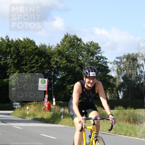 25.08.2024 - Elbe Triathlon Hamburg Fuchs,  Jonas http://msf.ph/oto/6864568 25.08.2024 10:50:34 Radfahren 1516, 708, 1526, 480 meine-sportfotos.de