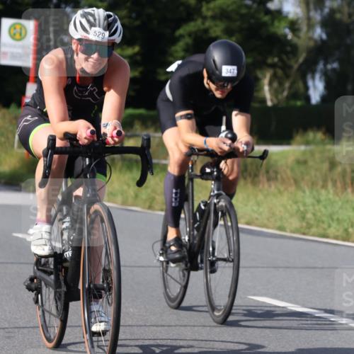 25.08.2024 - Elbe Triathlon Hamburg Fuchs,  Jonas http://msf.ph/oto/6864577 25.08.2024 10:06:41 Radfahren 523, 367, 529, 347, 256, 206 meine-sportfotos.de
