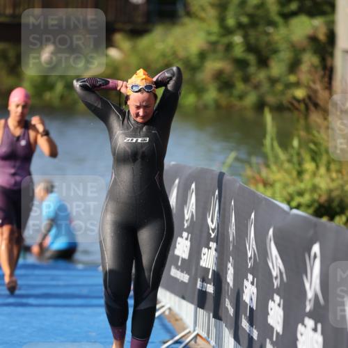 25.08.2024 - Elbe Triathlon Hamburg H.Heesch http://msf.ph/oto/6864581 25.08.2024 09:36:18 Schwimmen 487, 501, 540 meine-sportfotos.de