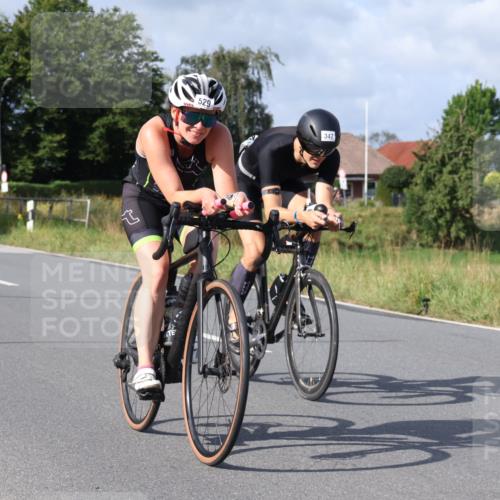 25.08.2024 - Elbe Triathlon Hamburg Fuchs,  Jonas http://msf.ph/oto/6864588 25.08.2024 10:06:41 Radfahren 523, 367, 529, 347, 256, 206 meine-sportfotos.de