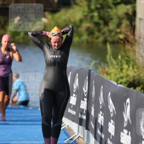 25.08.2024 - Elbe Triathlon Hamburg H.Heesch http://msf.ph/oto/6864589 25.08.2024 09:36:18 Schwimmen 487, 501, 540 meine-sportfotos.de