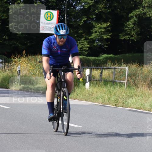 25.08.2024 - Elbe Triathlon Hamburg Fuchs,  Jonas http://msf.ph/oto/6864611 25.08.2024 10:06:44 Radfahren 523, 367, 529, 347, 256, 206, 319 meine-sportfotos.de