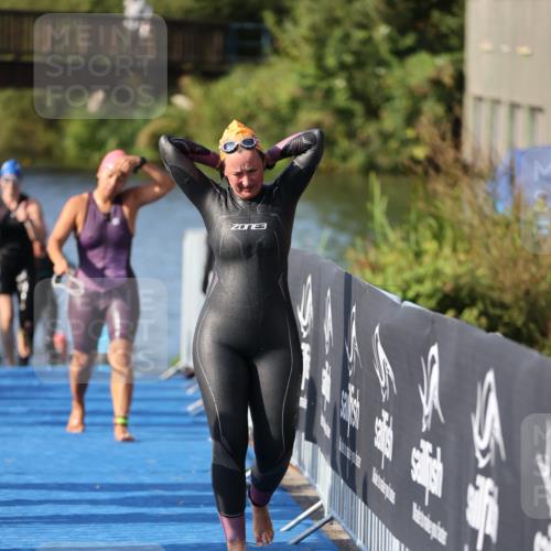 25.08.2024 - Elbe Triathlon Hamburg H.Heesch http://msf.ph/oto/6864618 25.08.2024 09:36:19 Schwimmen 487, 501, 540 meine-sportfotos.de