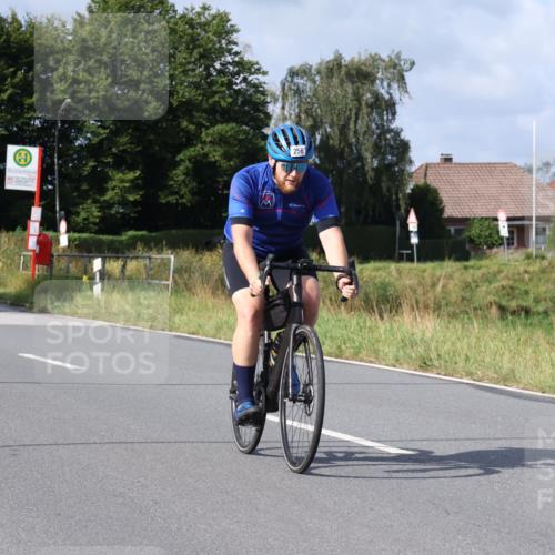 25.08.2024 - Elbe Triathlon Hamburg Fuchs,  Jonas http://msf.ph/oto/6864628 25.08.2024 10:06:45 Radfahren 529, 347, 256, 206, 319, 141 meine-sportfotos.de